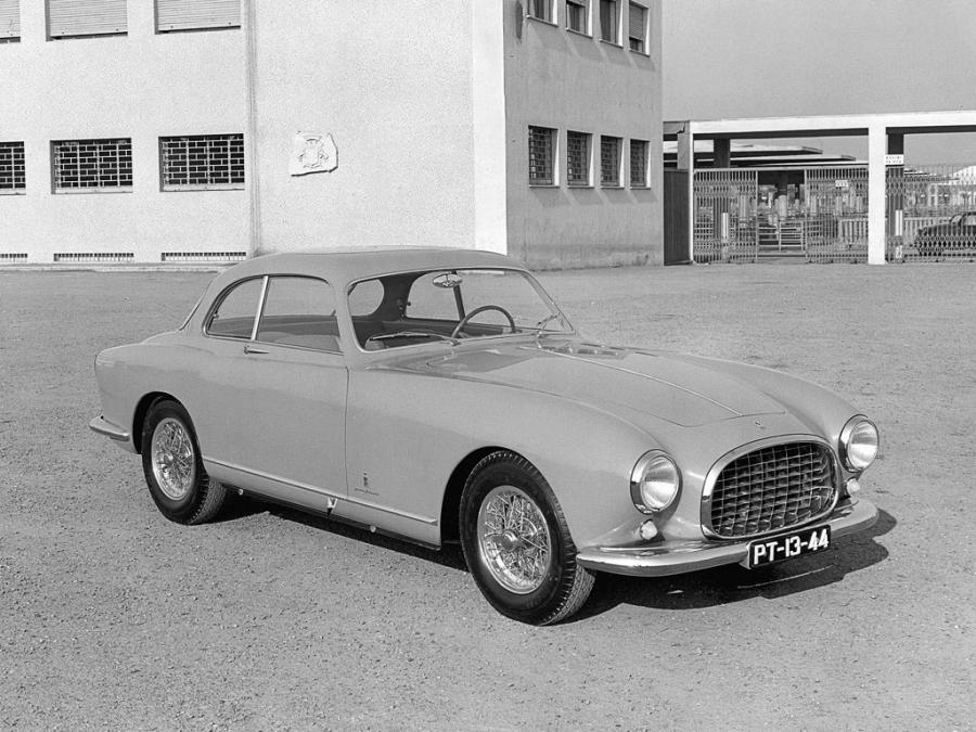  Ferrari 212 Inter Coupe 1952 года  (фото 3 из 29)